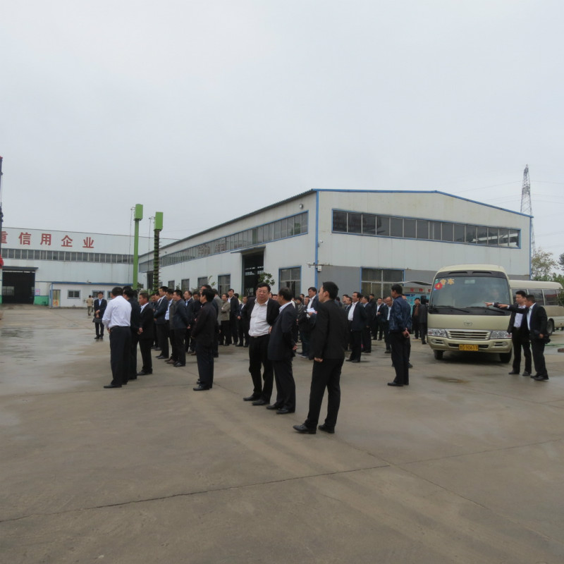 市委、市政府領(lǐng)導(dǎo)視察山東力強機械